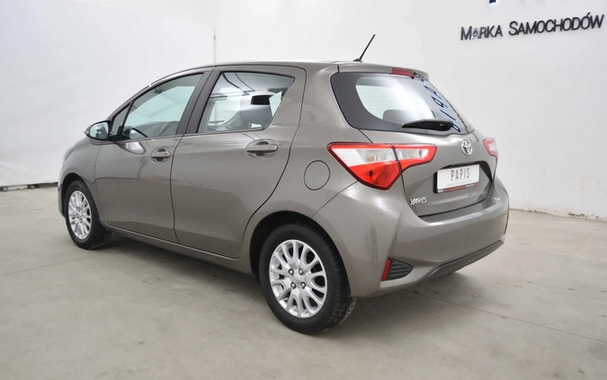 Toyota Yaris cena 49799 przebieg: 149999, rok produkcji 2020 z Zawichost małe 596